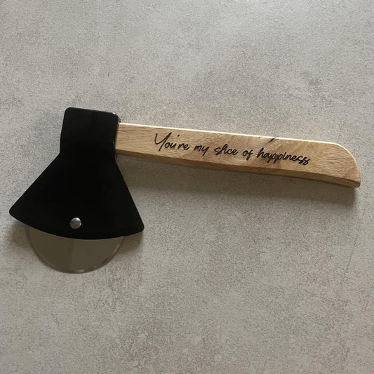 Personalised Pizza Cutter – Engraved Wooden Handle Axe Slicer